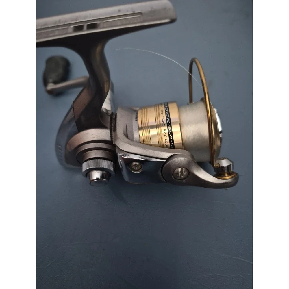 Daiwa D Shock 1500 5bearing Fishing Spinning Reel EUC